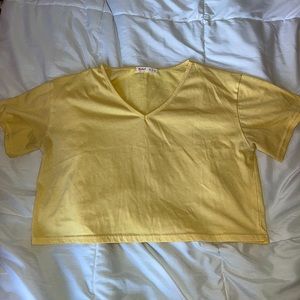 ROMWE Yellow Cropped Tee